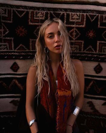 Ana Mena