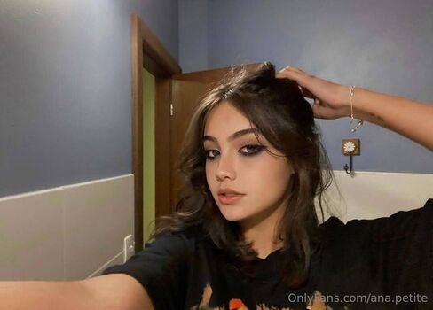 ana.petite