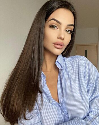 Anastasia Vi