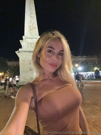anastasiajadore