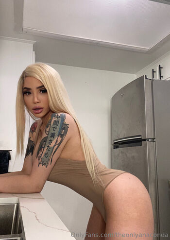 Andrea Anaconda