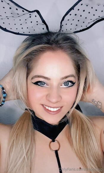angel_ng__