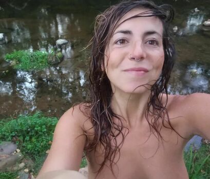 Angela Lavilla Canedo