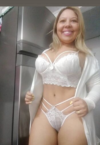 Angela Silva