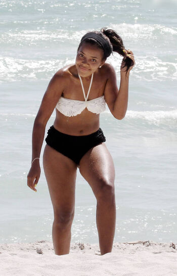 Angela Simmons