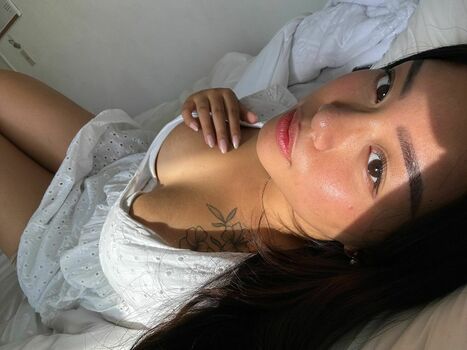 Angelina Flores