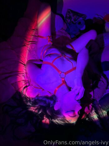 angels-ivy