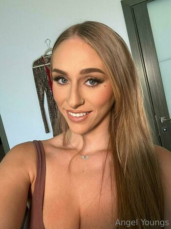 angelyoungsxxx