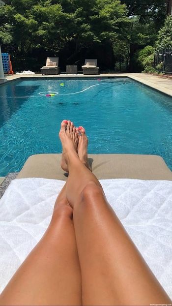 Angie Harmon
