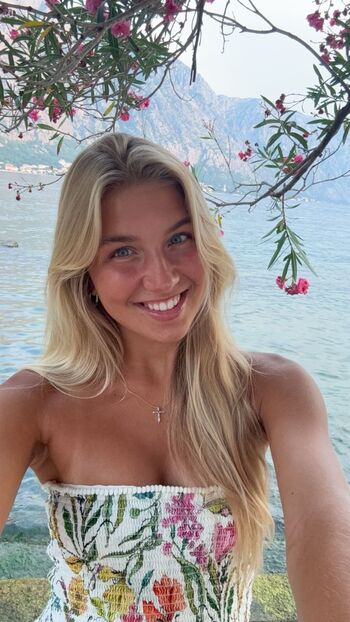 Aniela Leon