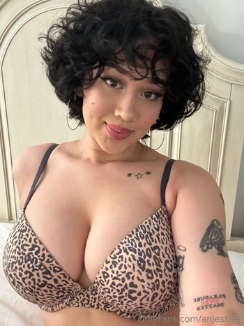 anjessiee