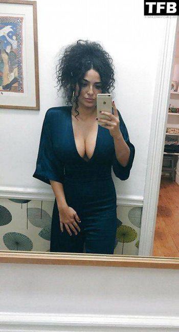 Anna Shaffer