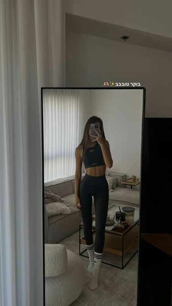 Anna Zak