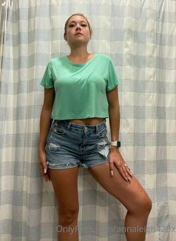 AnnaLeigh420x