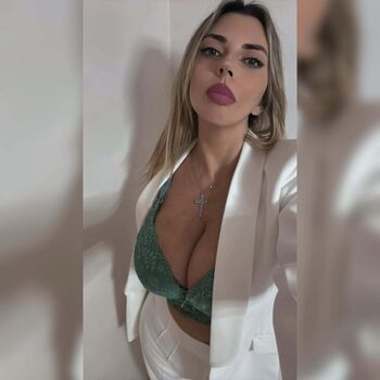 annariano14