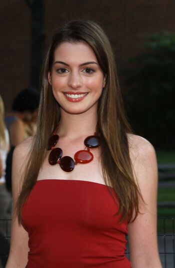 Anne Hathaway