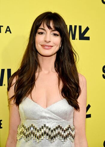 Anne Hathaway