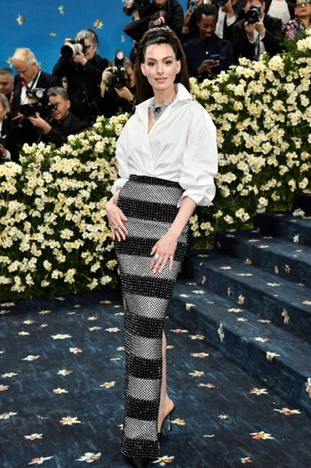 Anne Hathaway