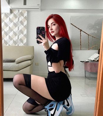 AnnieFuchsia