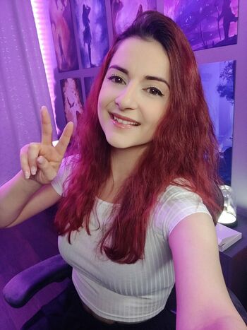 AnnieFuchsia