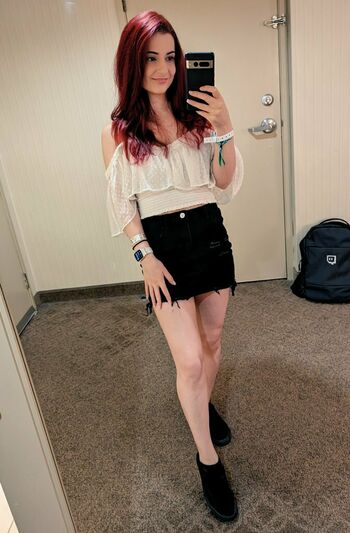 AnnieFuchsia