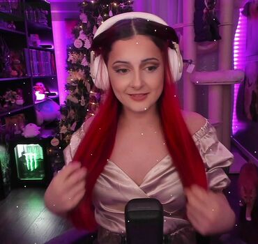 AnnieFuchsia