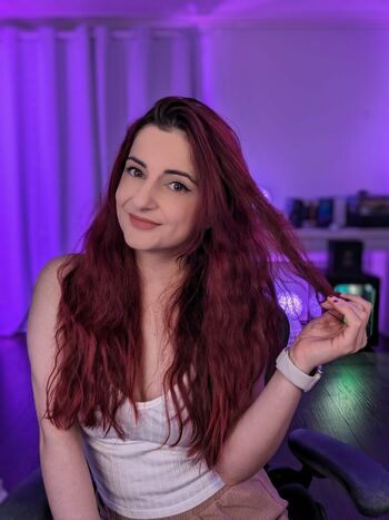AnnieFuchsia