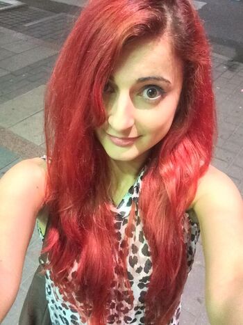 AnnieFuchsia