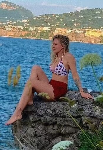 Annisophie_
