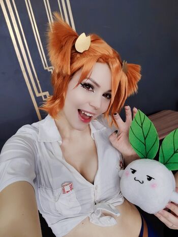Anya Ichios