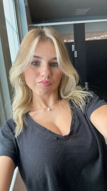 ari_booooooooooo