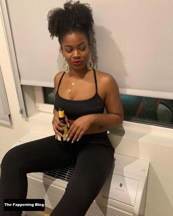 Ari Lennox
