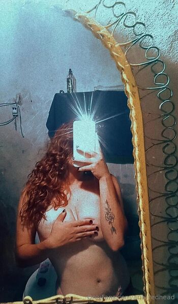 aria_redhead