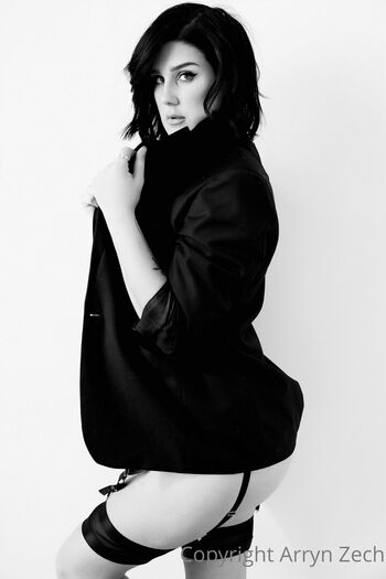 Arryn Zech