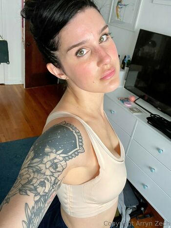 Arryn Zech