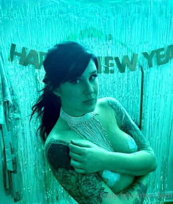 Arryn Zech