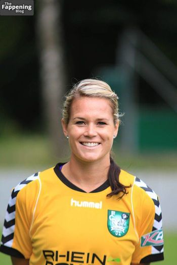 Ashlyn Harris