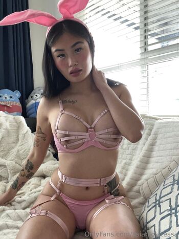 asianlolatessa