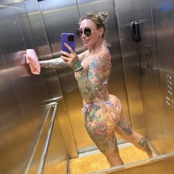 ava_austen
