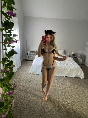 Ava Bamby