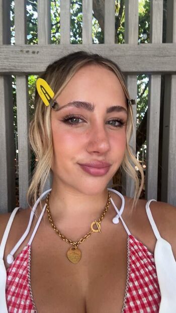 Ava Kolker