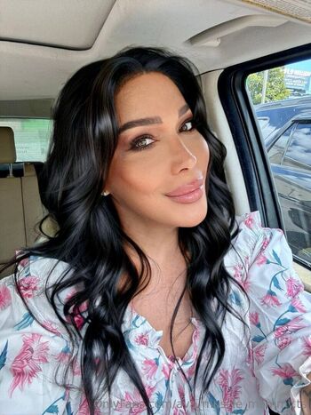 ava_muscle_mommy.ts