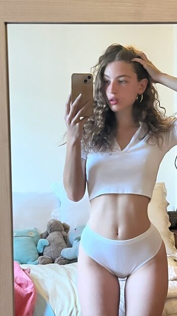 Ava Pearlman