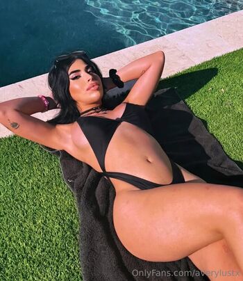 averylustx