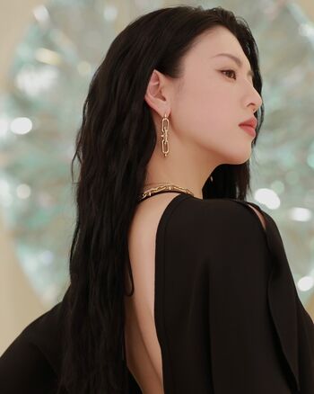 Ayaka Miyoshi