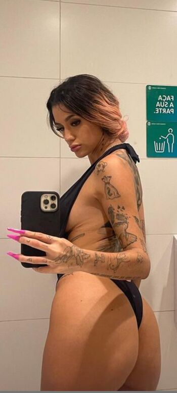 Azzy MC