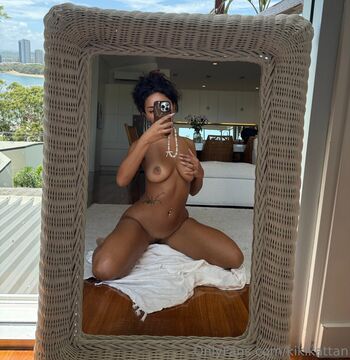 Babyfacedhoe