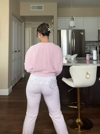 Babylena01