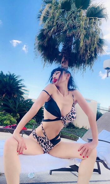 Bai Ling