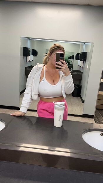 Bailey Lynn
